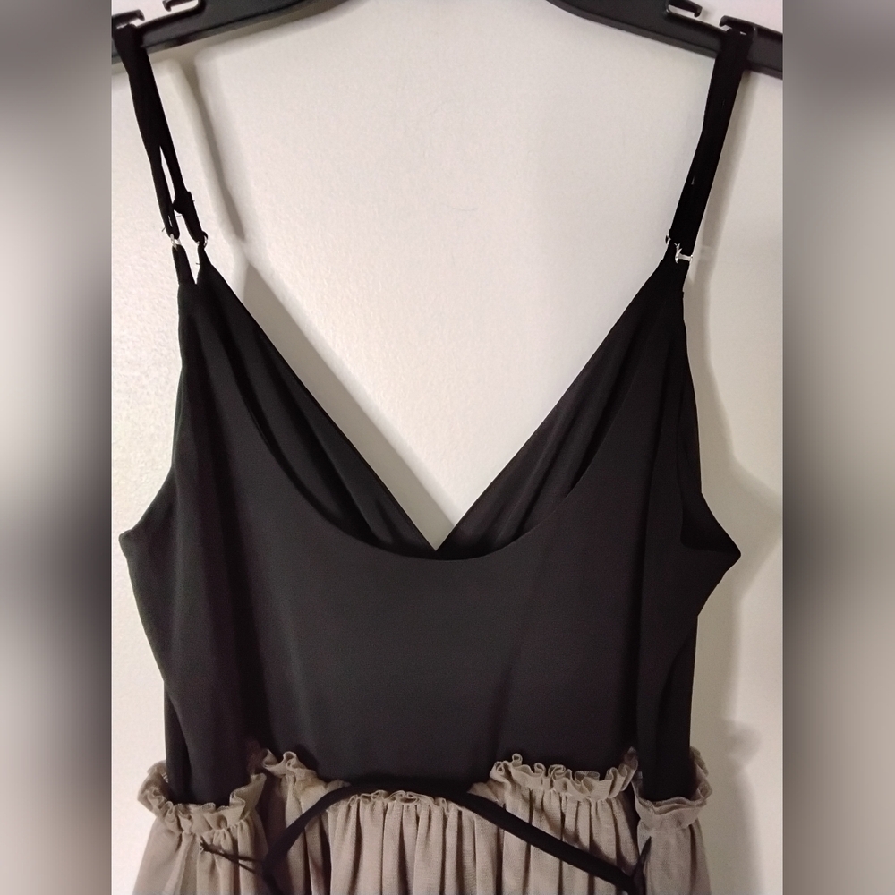 Leith Black and Tan Asymmetrical Dress - Picture 5 of 11